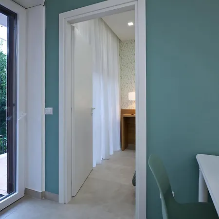 Domus Garden Apartment Naples